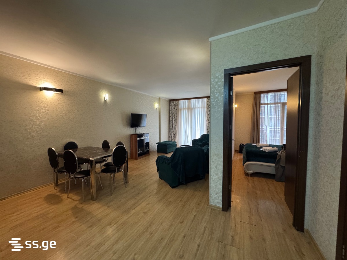 4 - 2 rooms