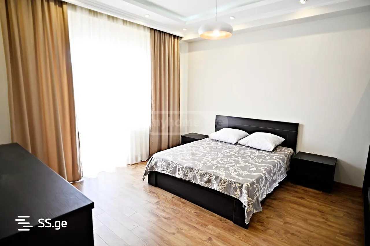 Fighters for the Unity of Georgia st. - 3 rooms