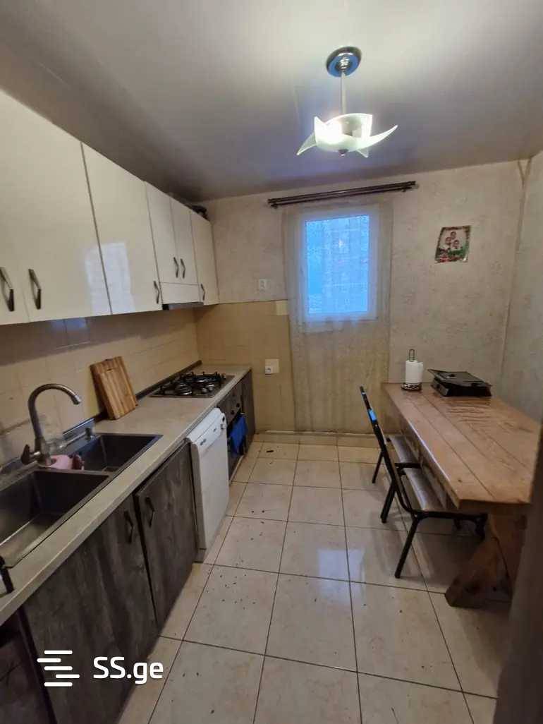 nucubidze IV plato - 4 rooms