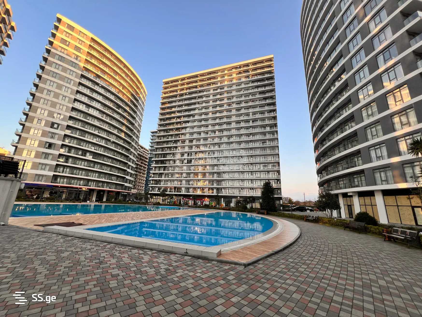 Lech and Maria Kaczynski street - 1 rooms