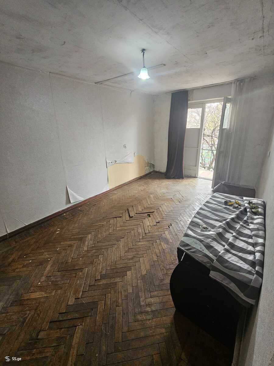 Beri Gabriel Salosi Ave. - 1 rooms