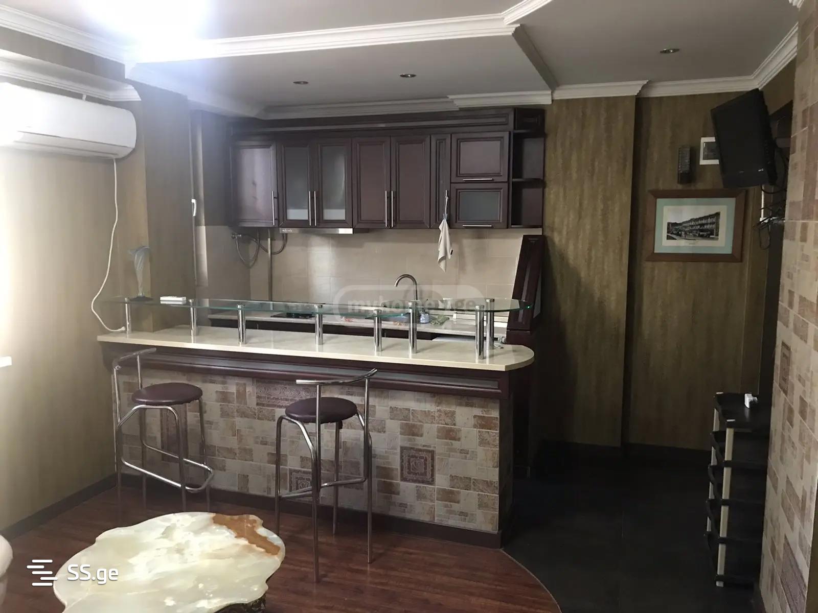 sairme st. - 2 rooms