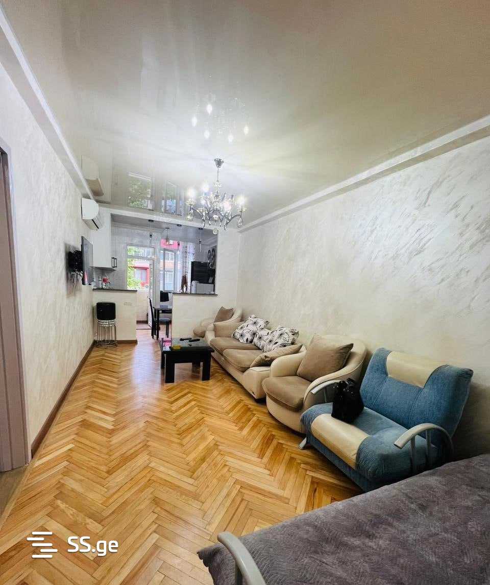 Agmashenebeli District - 3 rooms