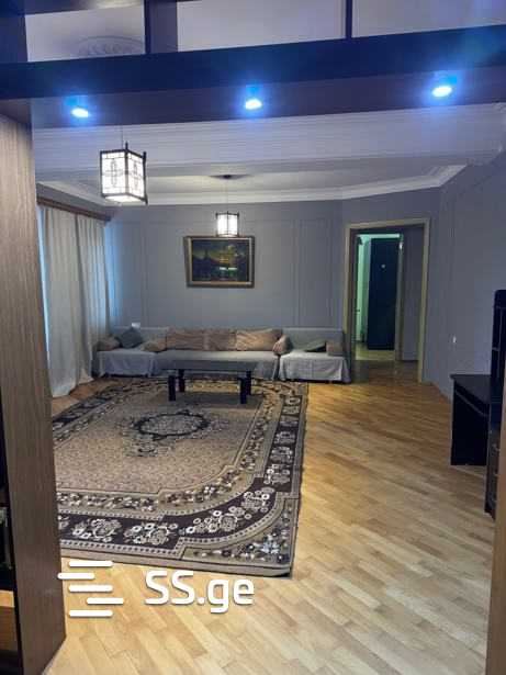 chiatura st. 3 - 4 rooms