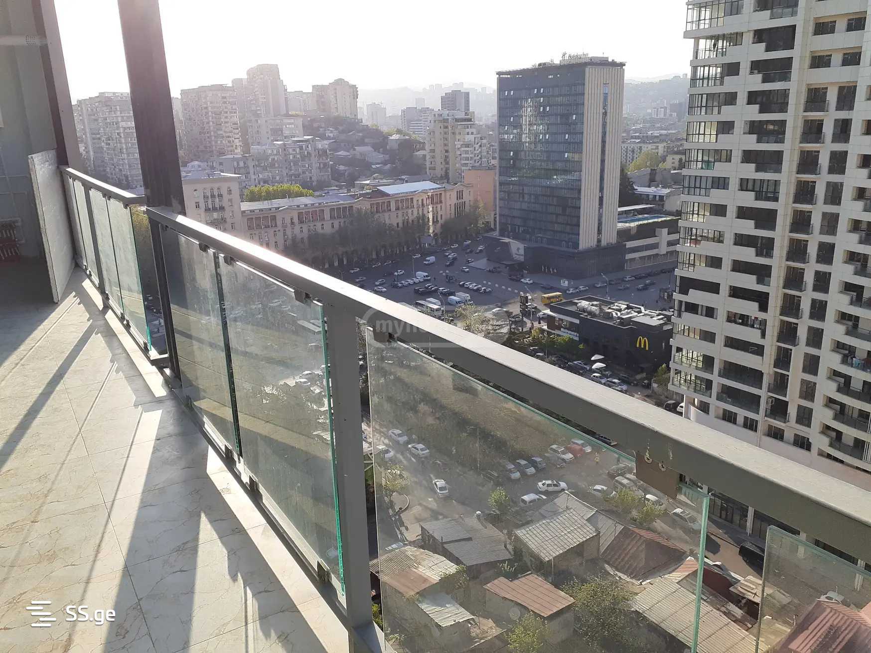 berbuki st. 3 - 4 rooms