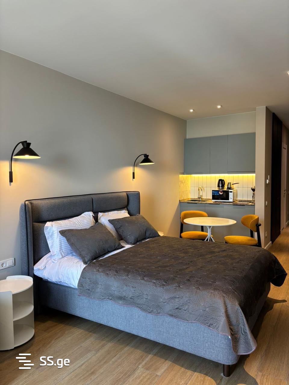 D. Mamuladze st. 27 - 1 rooms