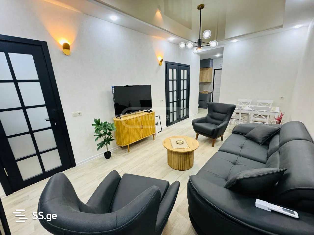 Квартира kipshidze st. 8