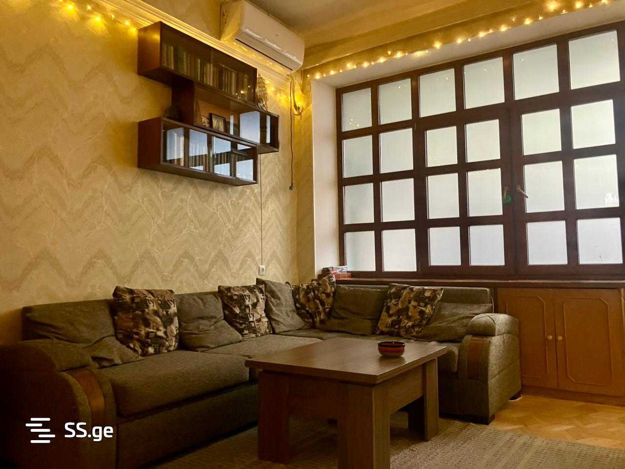 kostava st. - 3 rooms