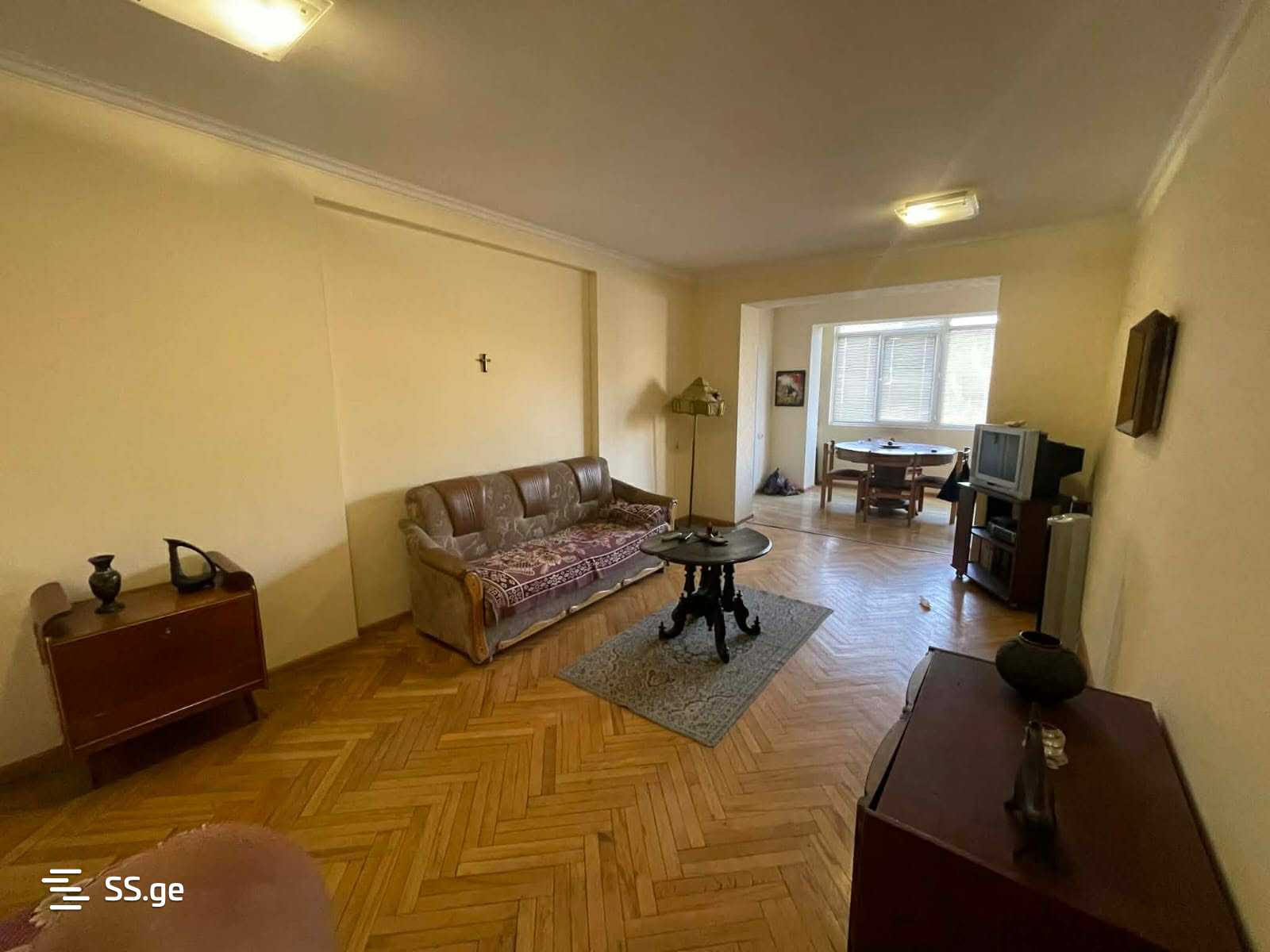 aglazde st. 26 - 3 rooms