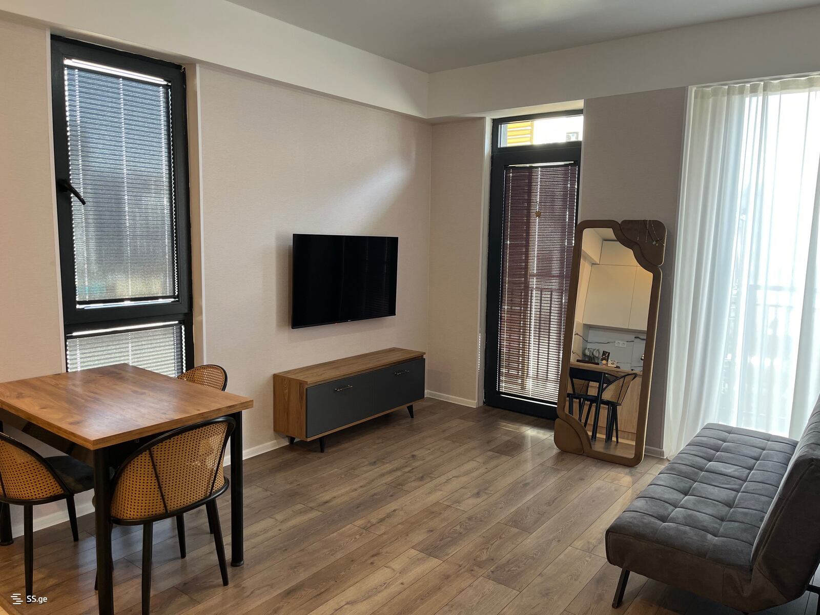 Квартира Nestan-Darejani st. 12