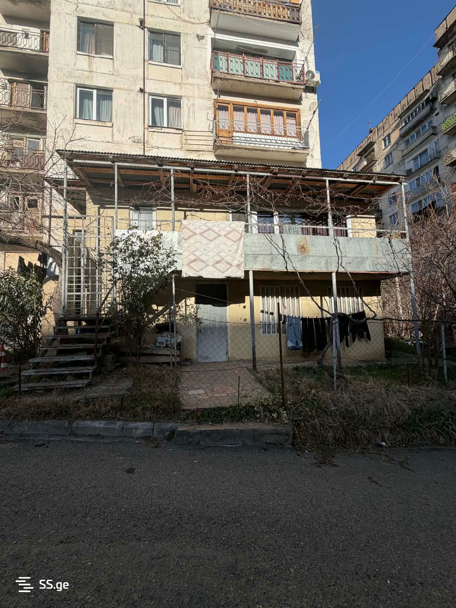 V Microdistrict - Gldani  7კორპუსი - 4 rooms