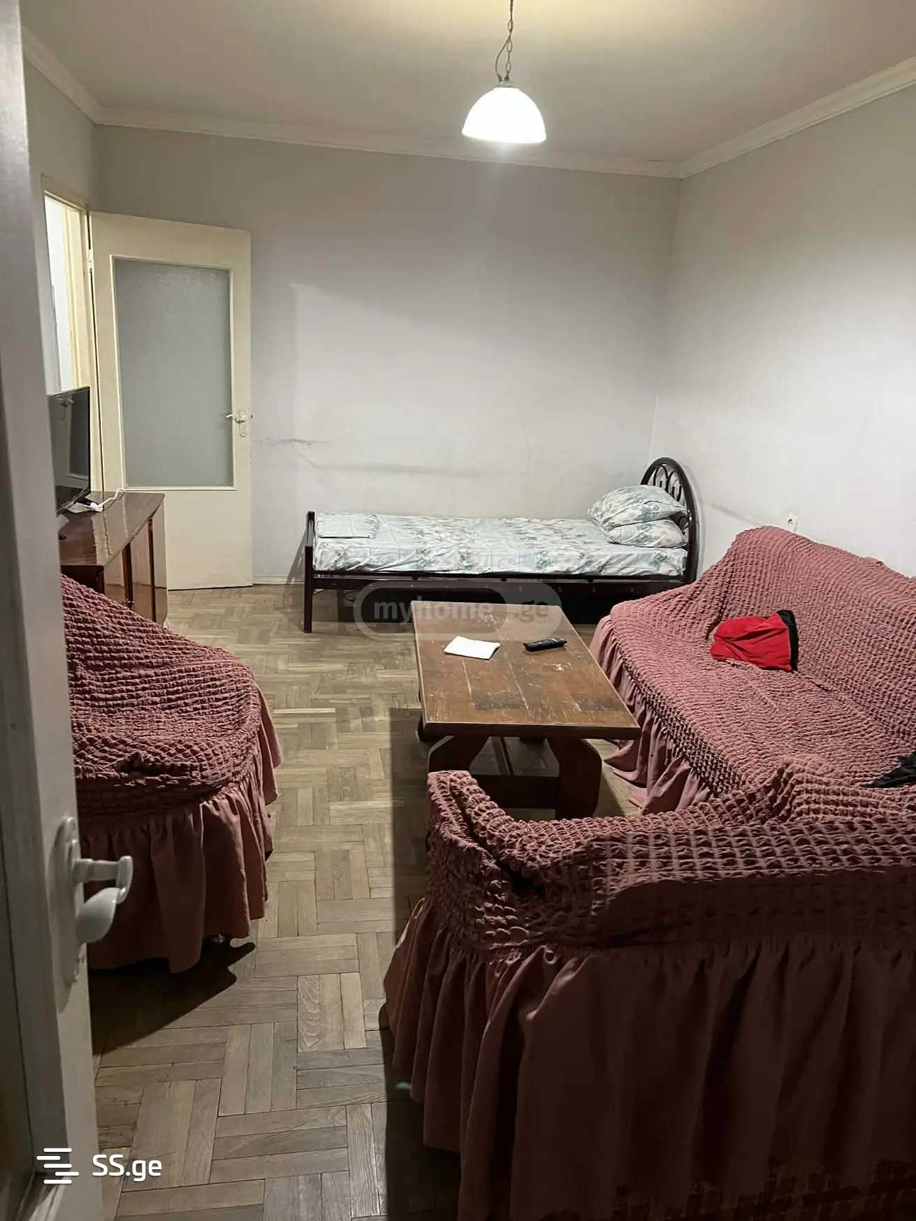 Квартира pekini st.