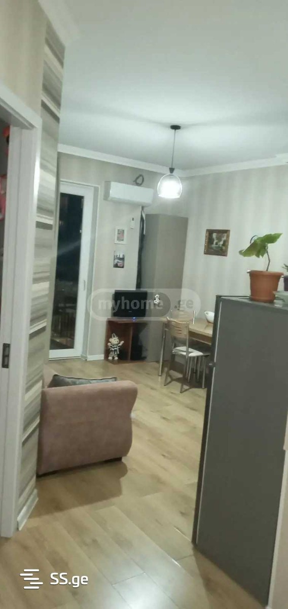 g. eristavi st. 8 - 2 rooms