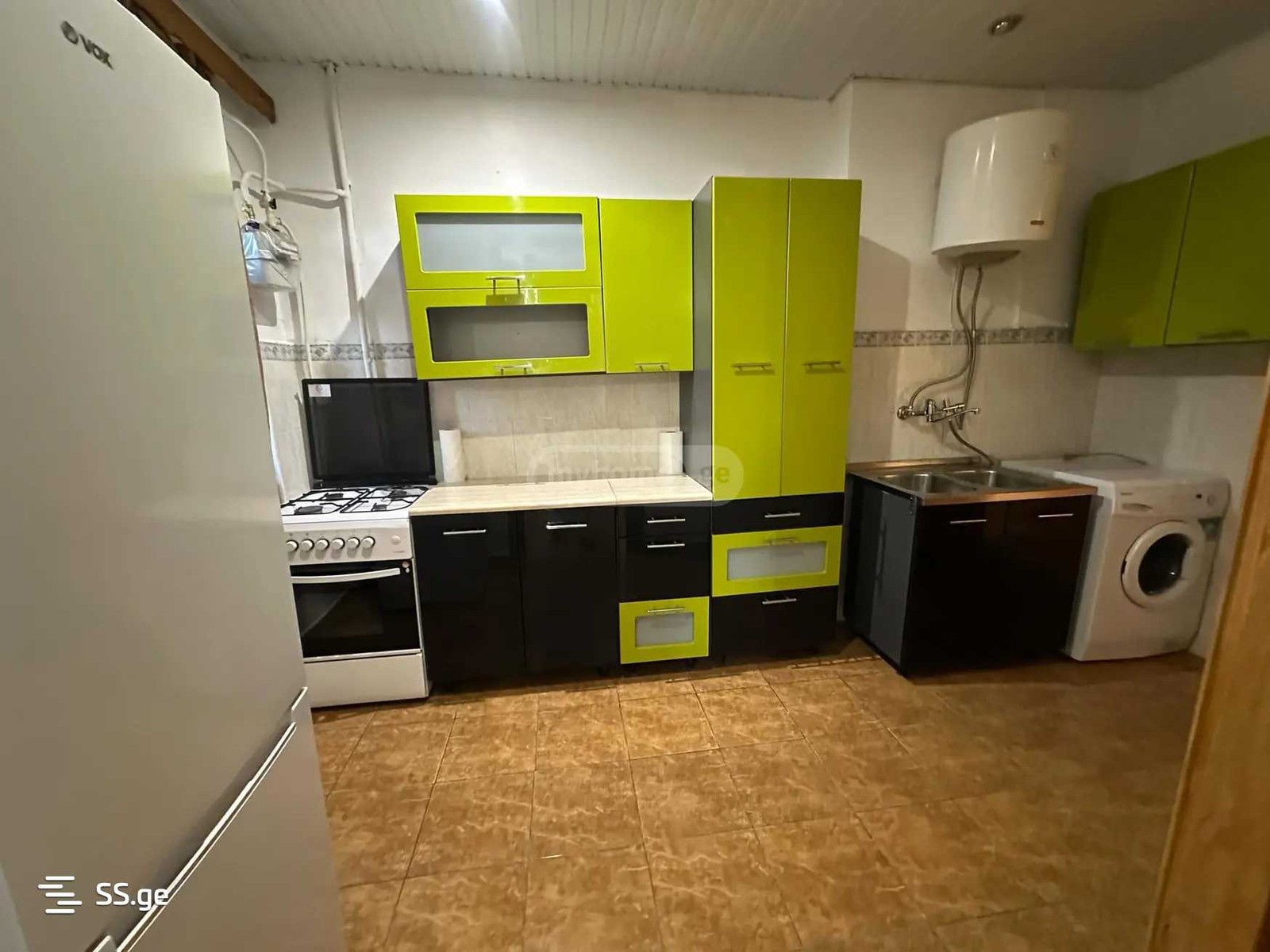 average st. 3 - 2 rooms