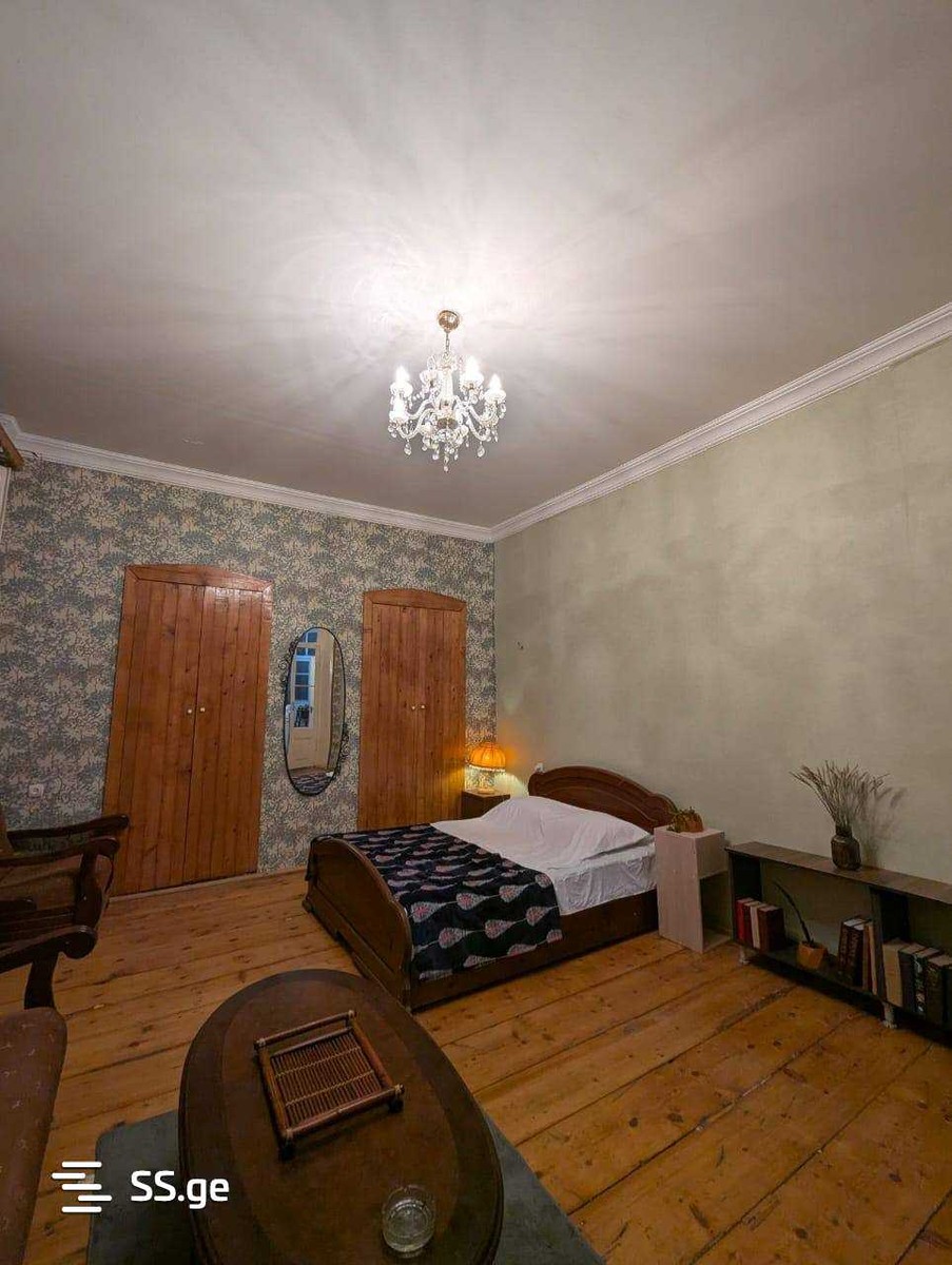 akhospireli st. 9 - 1 rooms