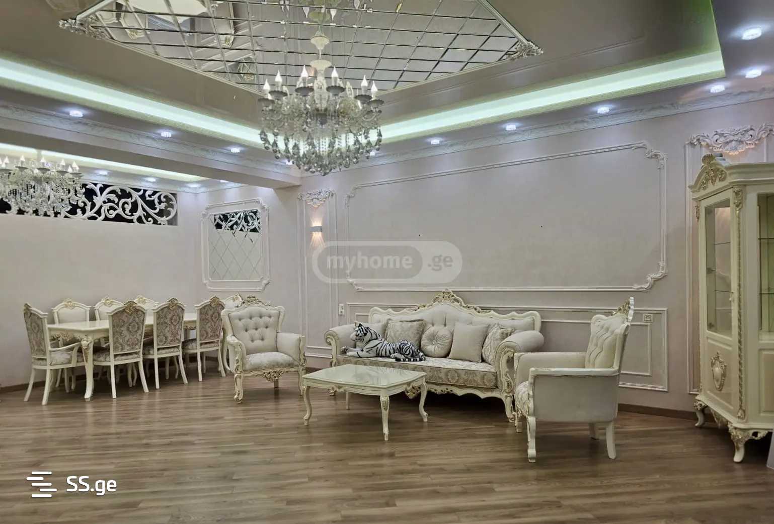 Chavchavadze st. 11 - 4 rooms