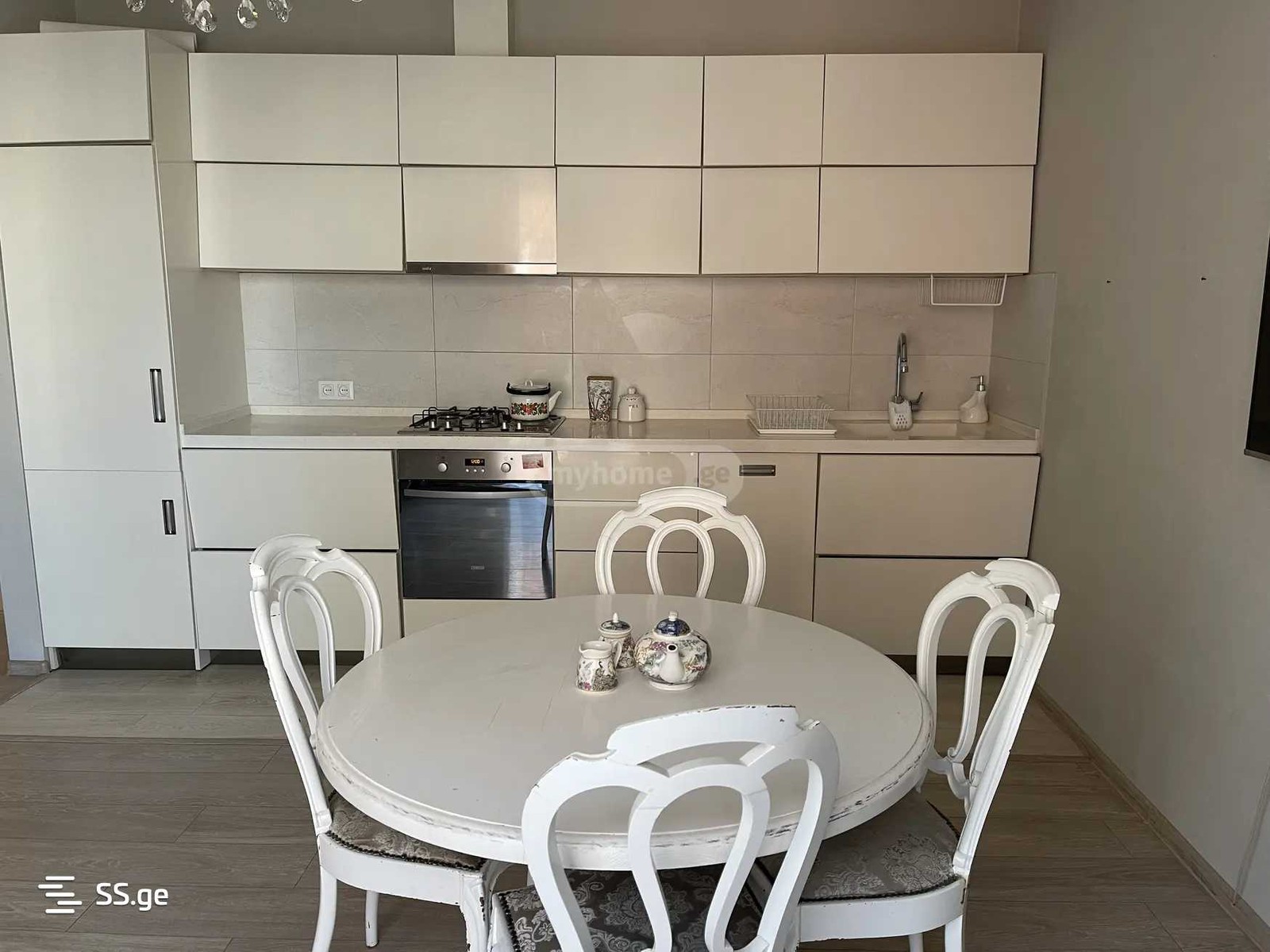 Strabo st. - 2 rooms