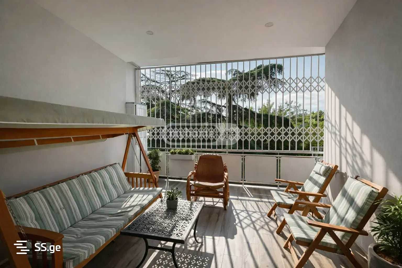 a.wereTlis avenue - 5 rooms