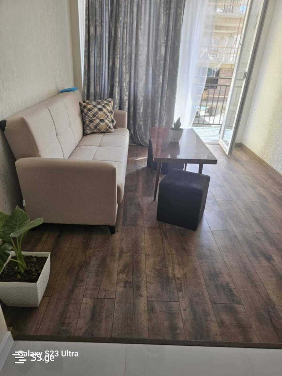 15th micro-district 12ბ - 2 rooms