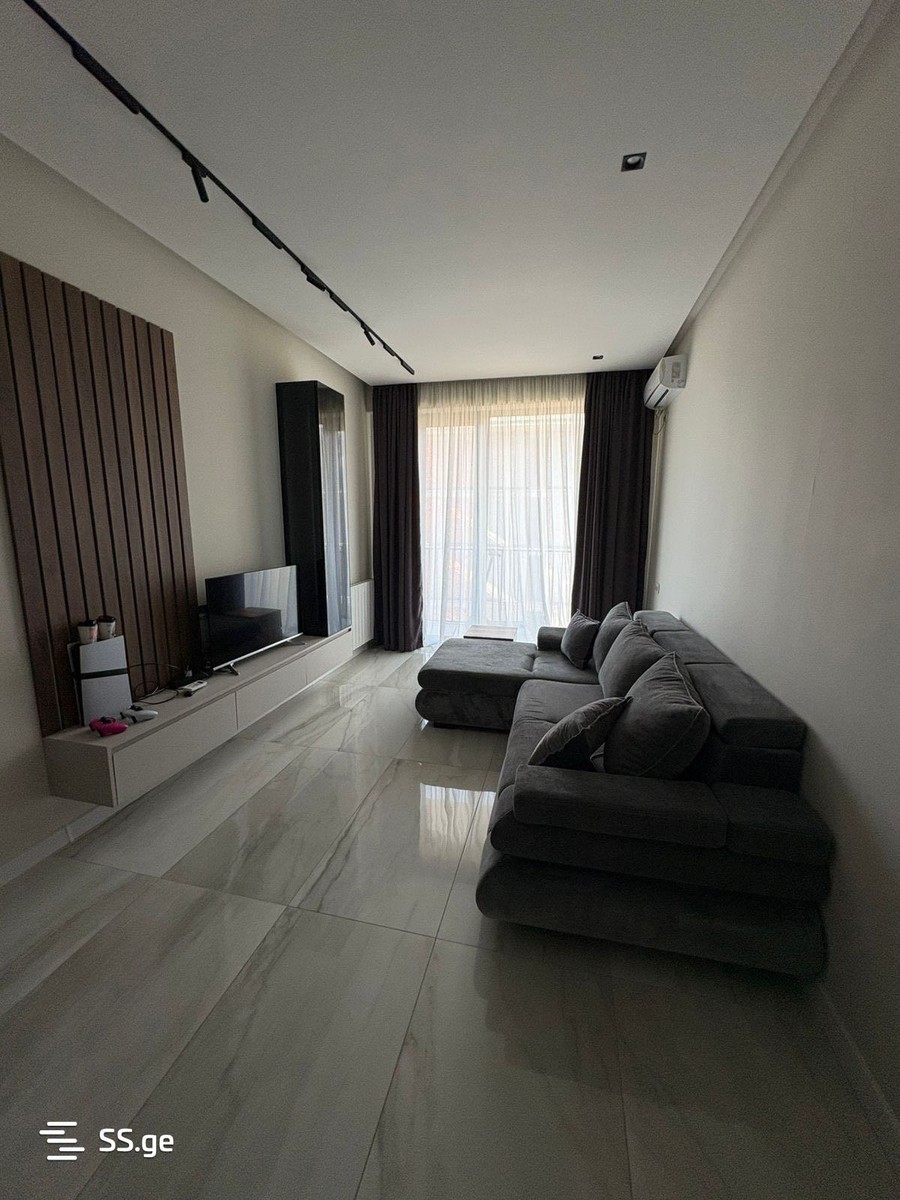 lomtatidze st. 6 - 2 rooms