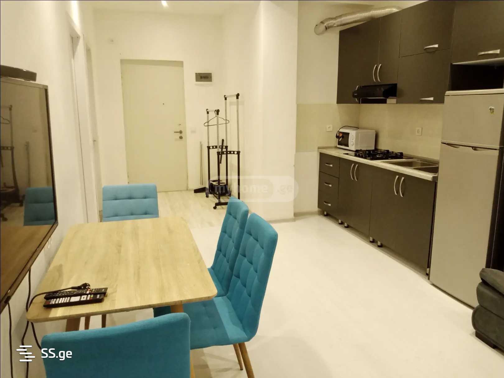 Квартира parnavaz mepe avenue 35