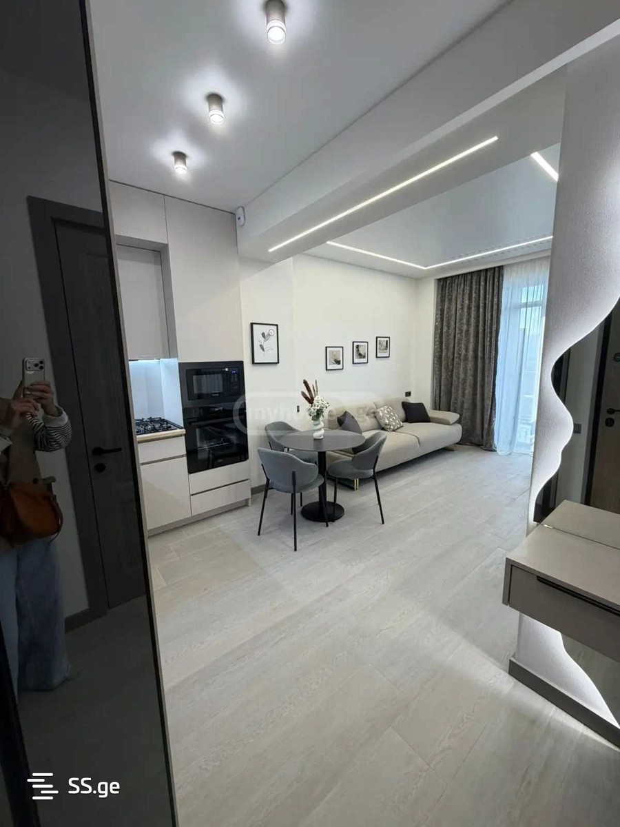 navtlugi st. 10 - 2 rooms