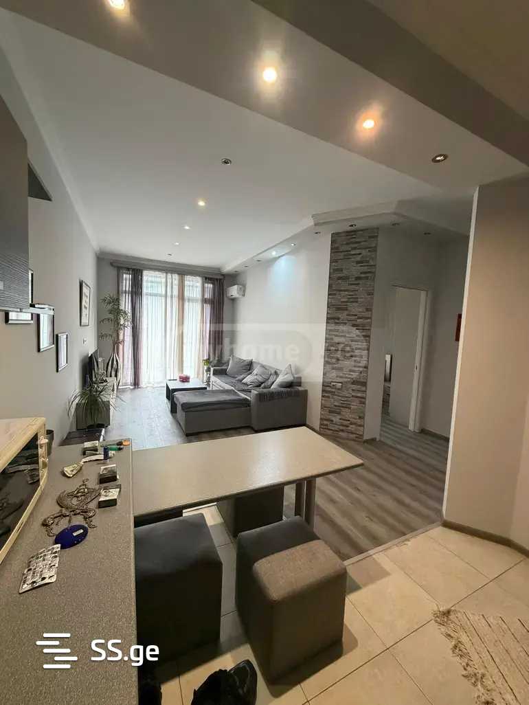 Квартира i. abashidze st.