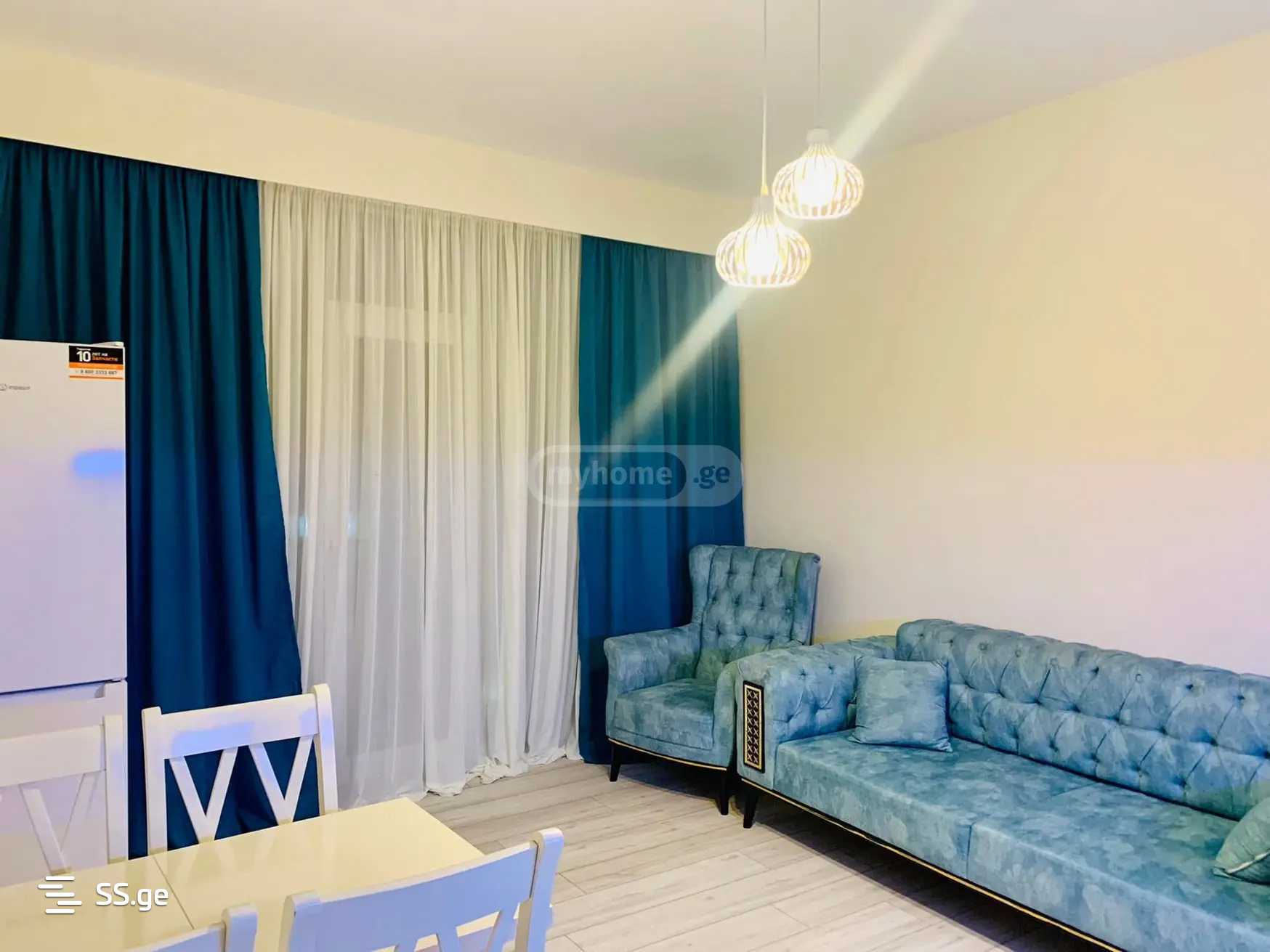 Квартира Kosmonavtebi coast 45