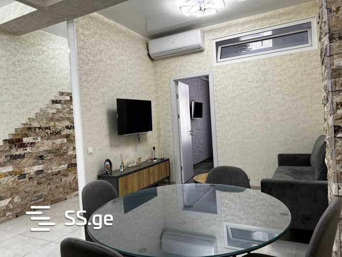 a.wereTlis avenue 117 - 3 rooms