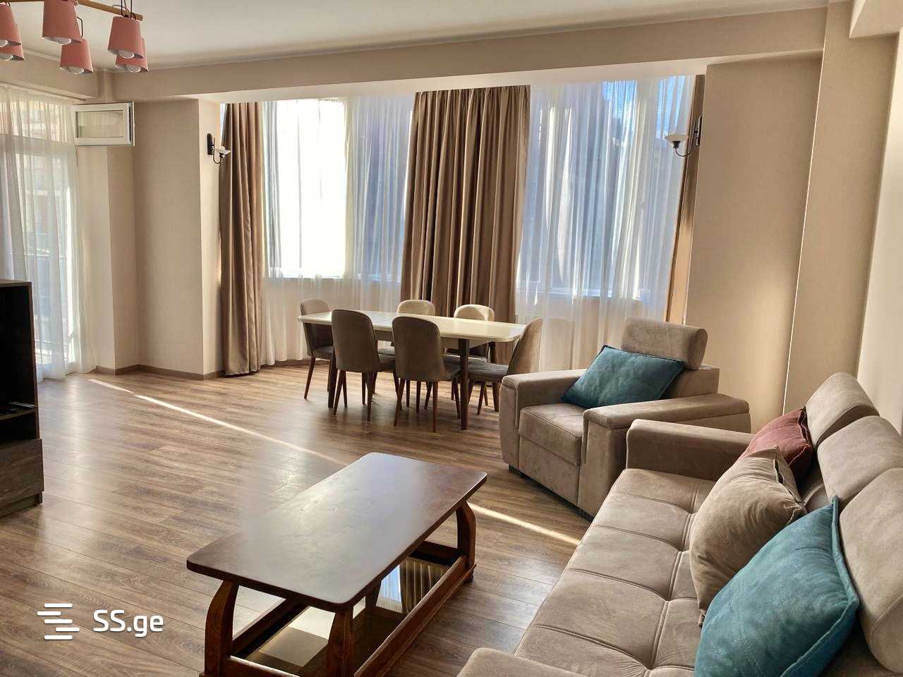 Квартира n. zhvania st. 8