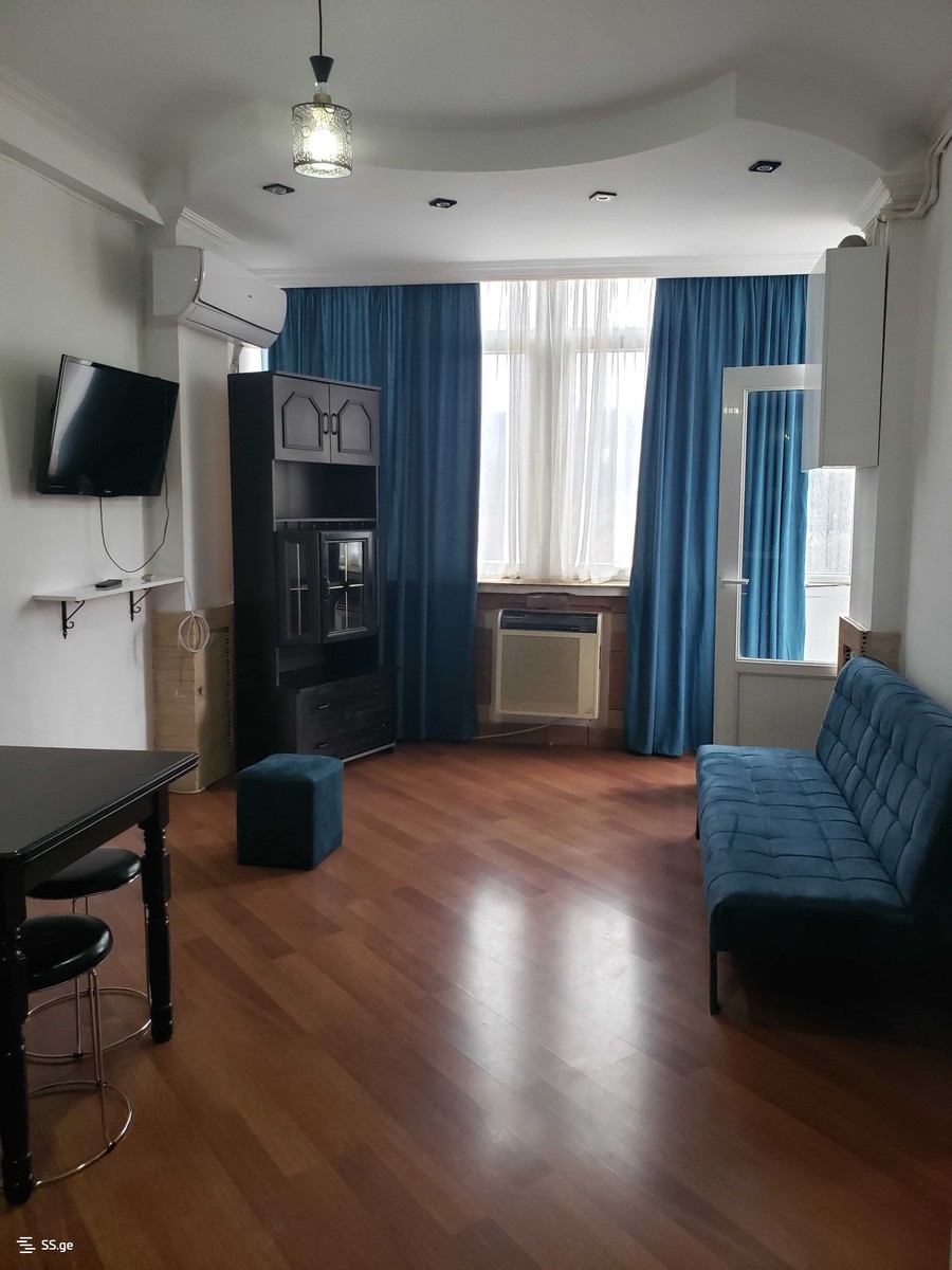 Politkovskaya St (jikia st.) 50 - 3 rooms