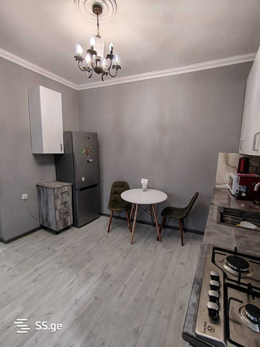 Ilia Odishelidze st. 6 - 3 rooms