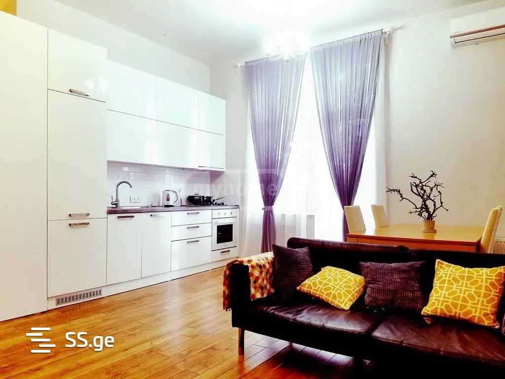 V.Orbeliani st. 6 - 3 rooms