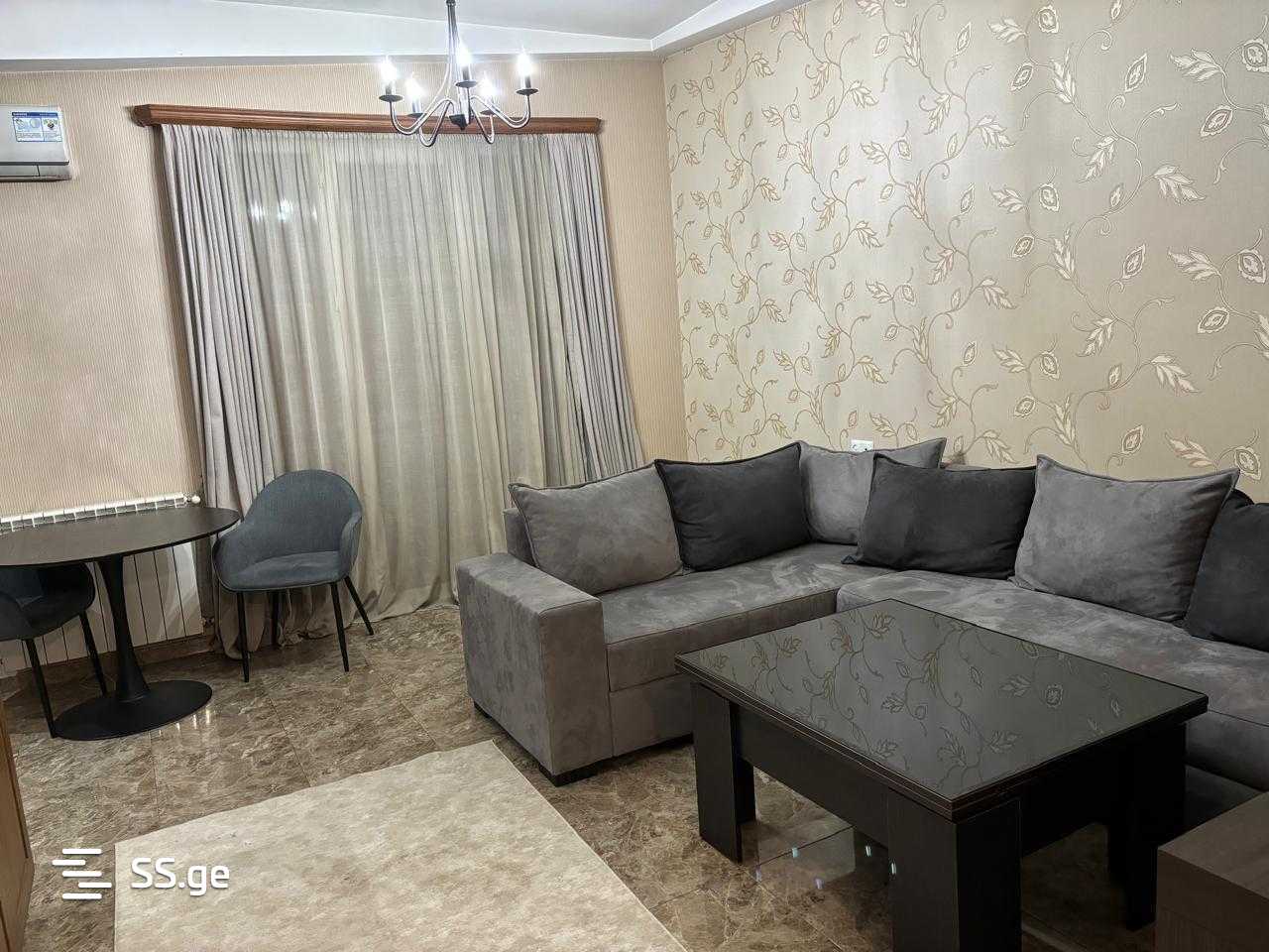 tarkhnishvili st. 4 - 3 rooms