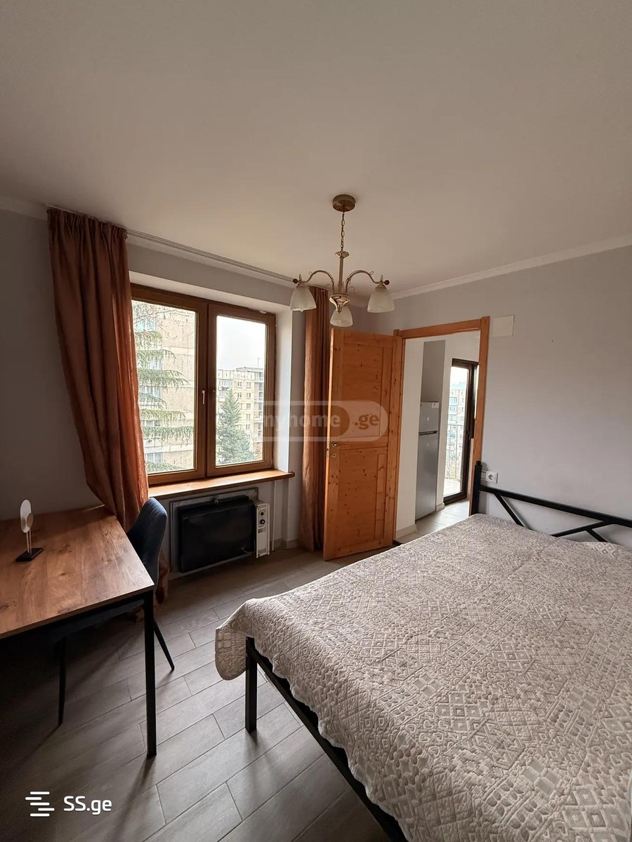 moreti st. 42 - 1 rooms