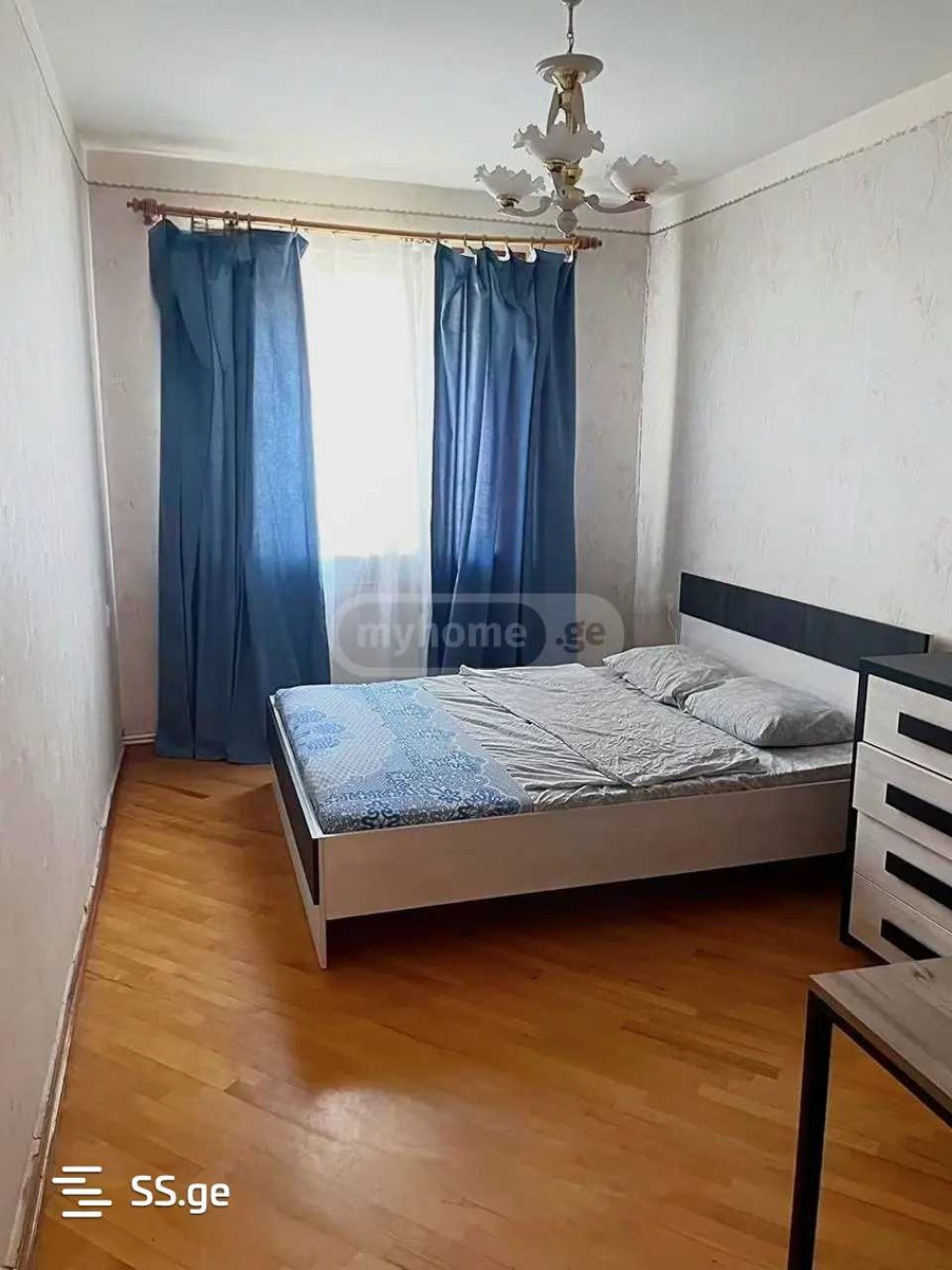 R. Chkhikvadze st. 16 - 4 rooms