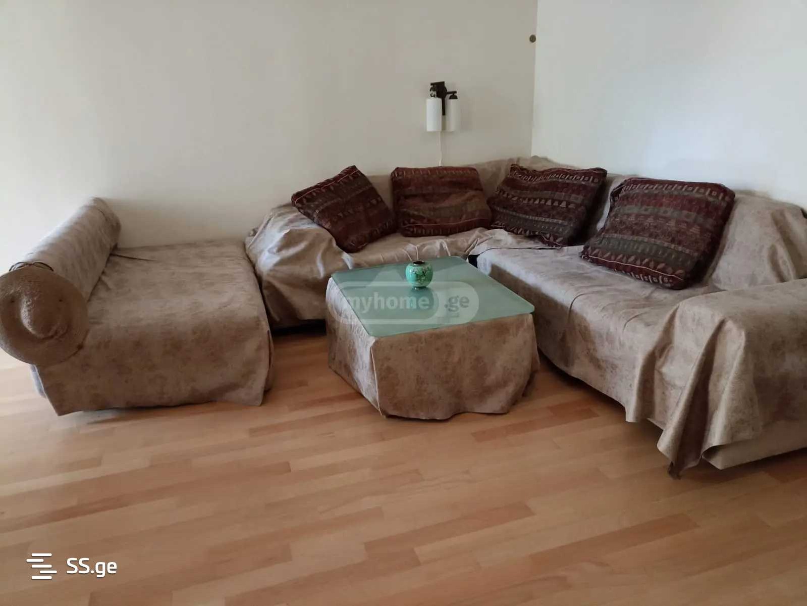 agmashenebeli ave - 3 rooms