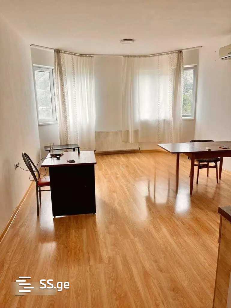 Sh. Nadirashvili st. - 3 rooms