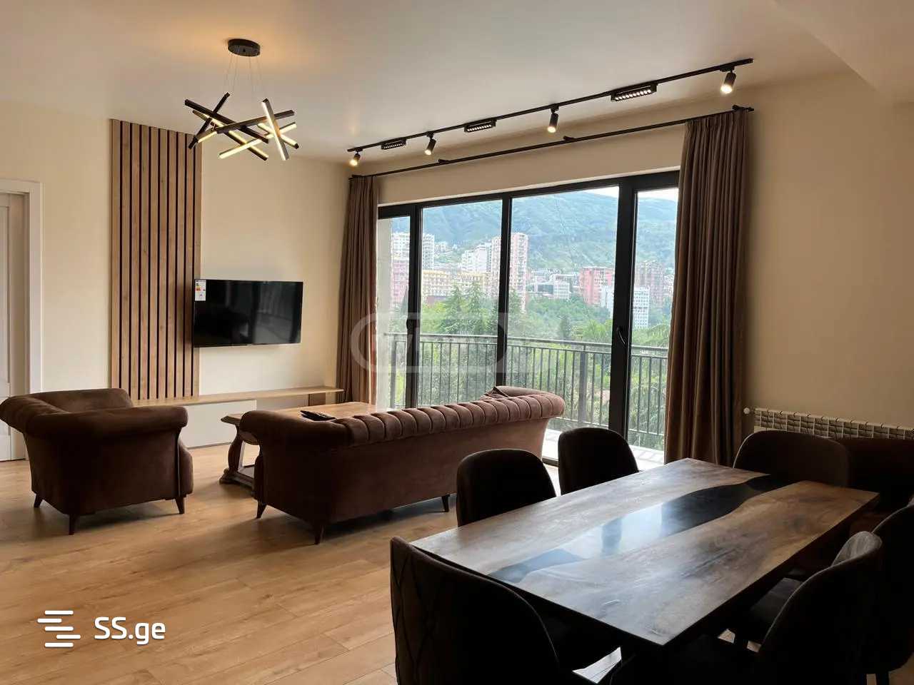 chiatura st. 4 - 4 rooms