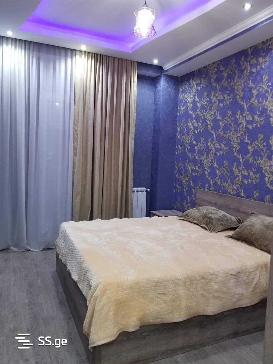 Квартира K. Kutateladze st.