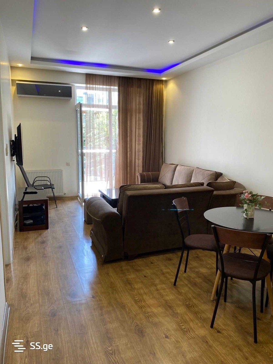 kandelaki st. 9 - 3 rooms