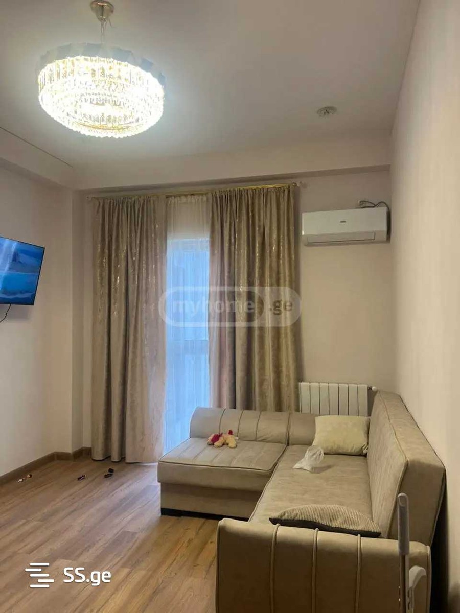 chkondideli st. 34 - 3 rooms