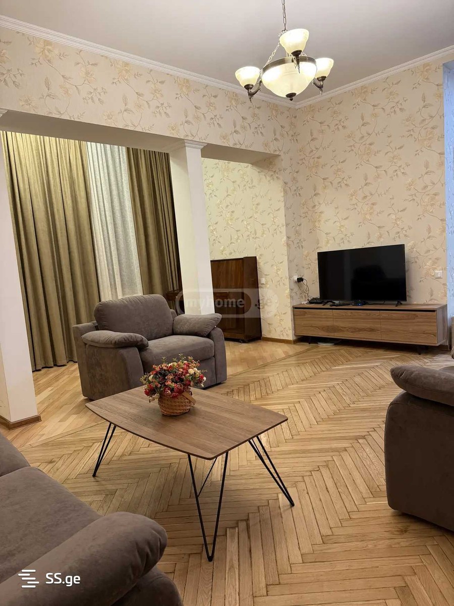 navtlugi st. - 3 rooms