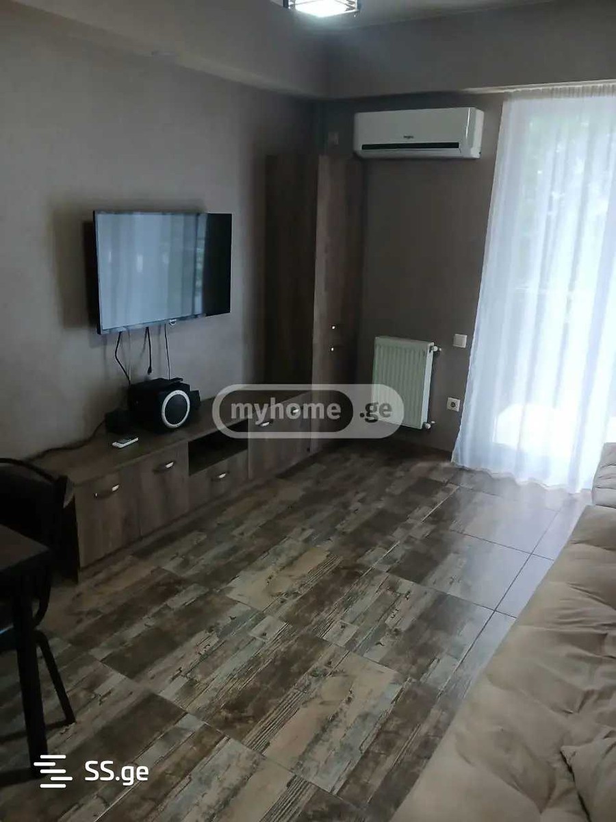 t. eristavi st. (Sanzona) - 3 rooms