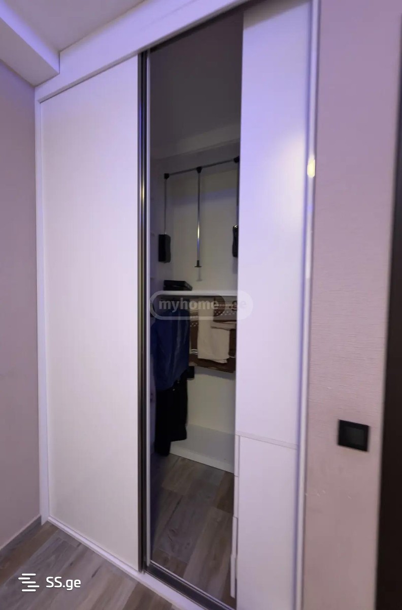 Esma Oniani st. - 4 rooms