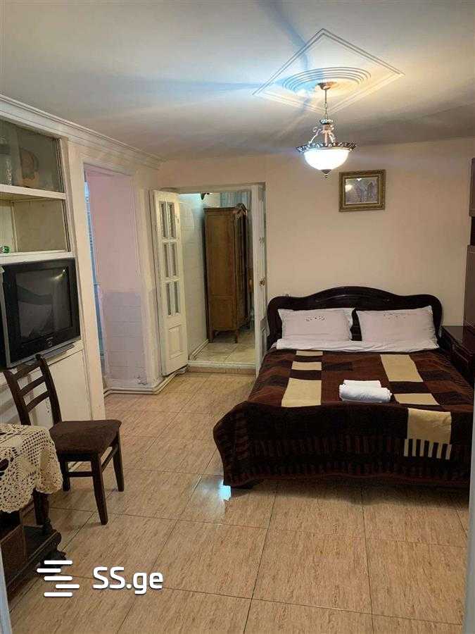 v. sarajishvili st. - 3 rooms