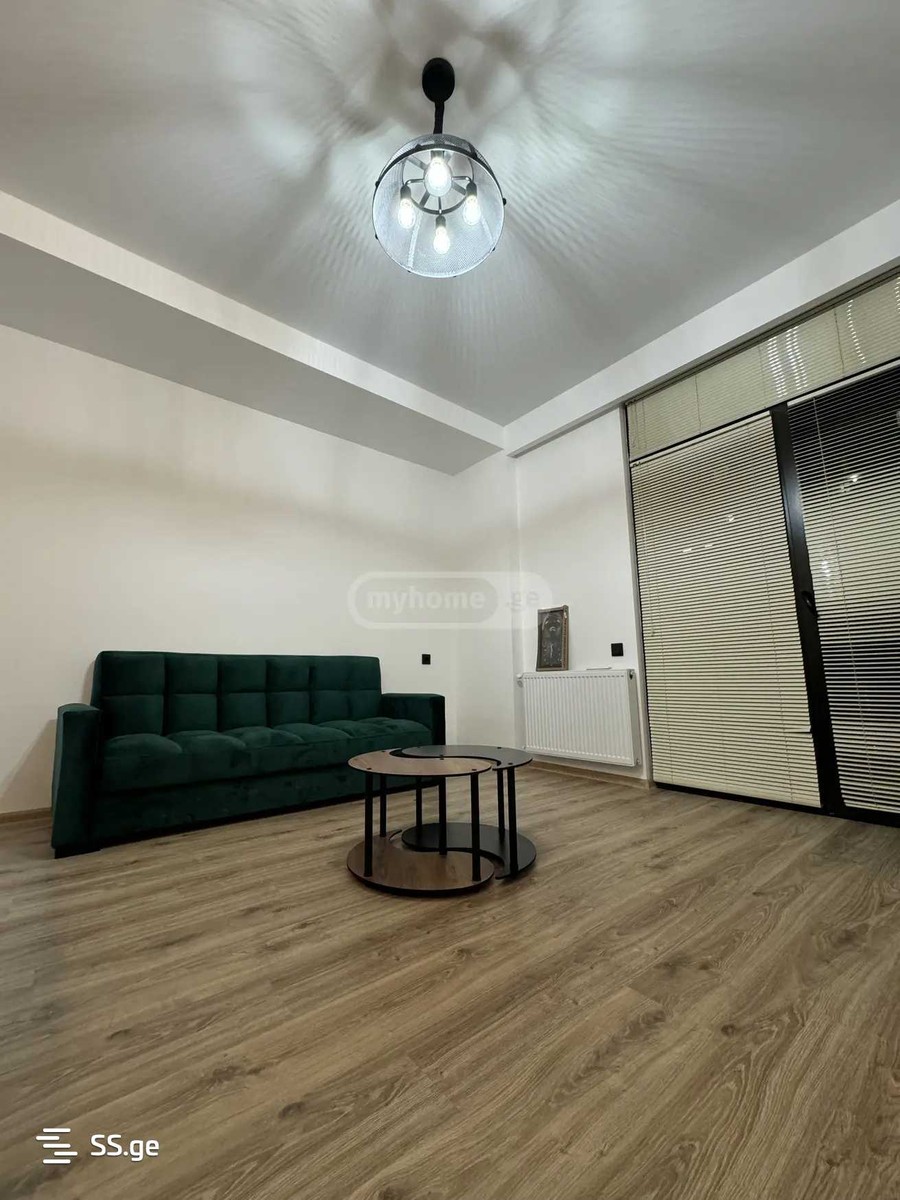 E. Amashukeli st. 34 - 4 rooms