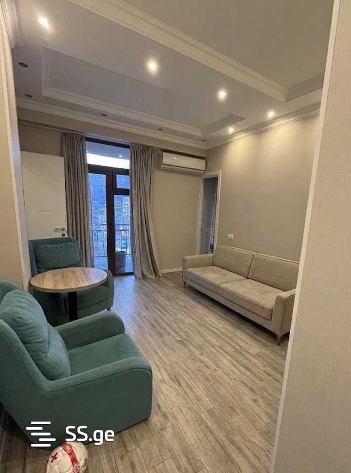 panaskerteli st. 19 - 3 rooms