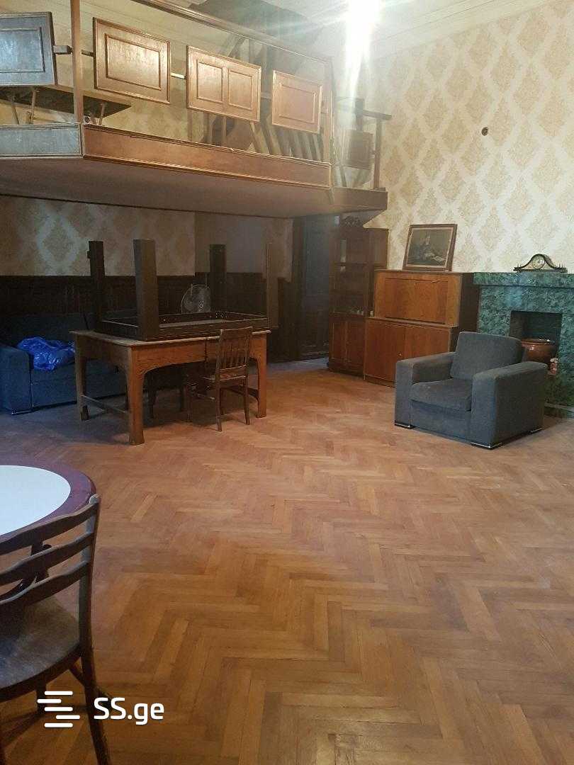 lermontov st. 14 - 4 rooms