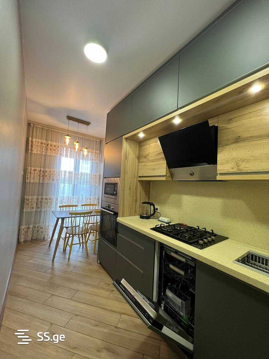 Bagrationi str. 129 - 4 rooms